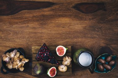 Vegan pasta chia tohum, quinoa, avokado.