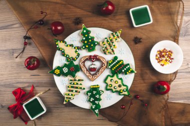 Lezzetli Noel gingerbread çerezleri