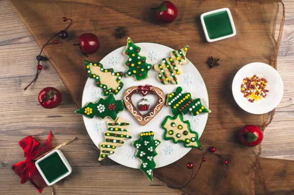 Lezzetli Noel gingerbread çerezleri