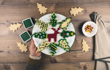 Lezzetli Noel gingerbread çerezleri.