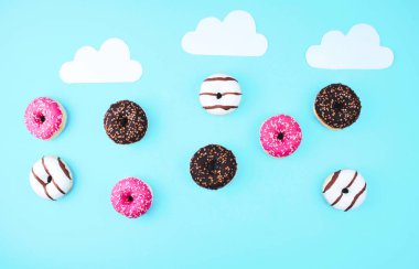 Buzlanma ile kaplı çörek.