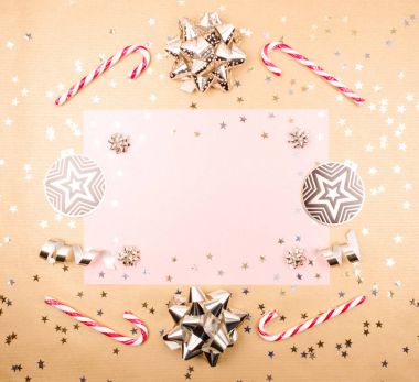 Dut kağıt doku Noel süsleri.
