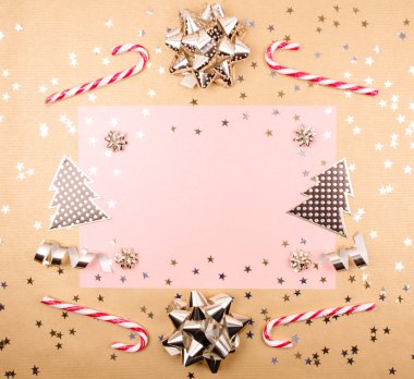 Dut kağıt doku Noel süsleri.