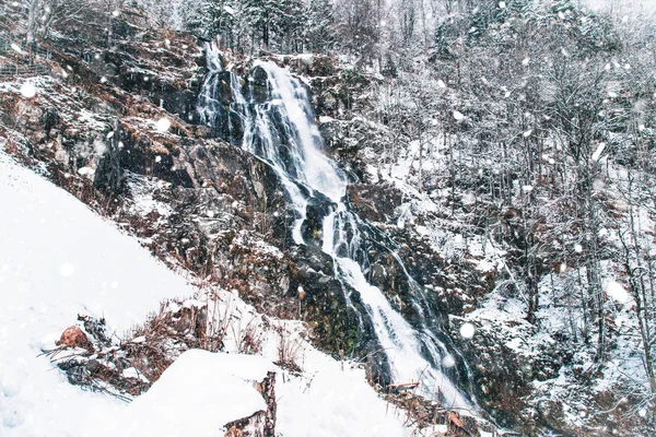 Todtnauer водоспадів в зимовий час. — стокове фото