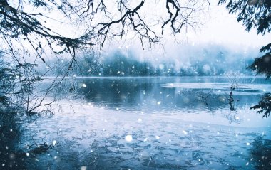 Almanya'da bir mistik göl.