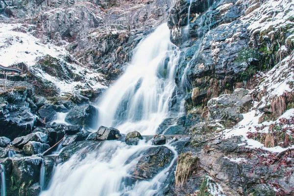 Todtnauer watervallen in de winter. — Stockfoto