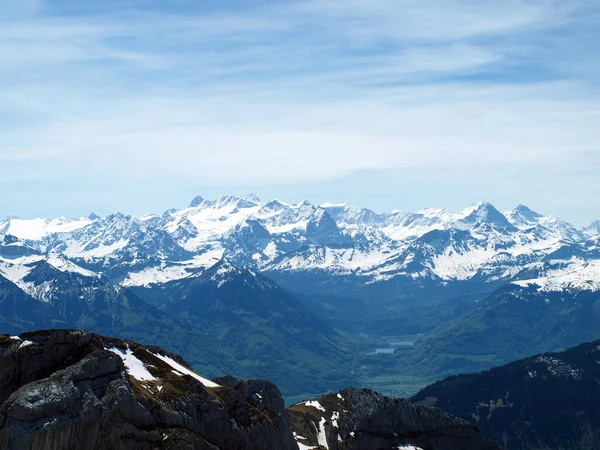 Švýcarské Alpy pohled z hory Pilatus, Švýcarsko — Stock fotografie