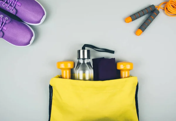 Creative flat lay of sport and fitness equipments — Stock Photo, Image