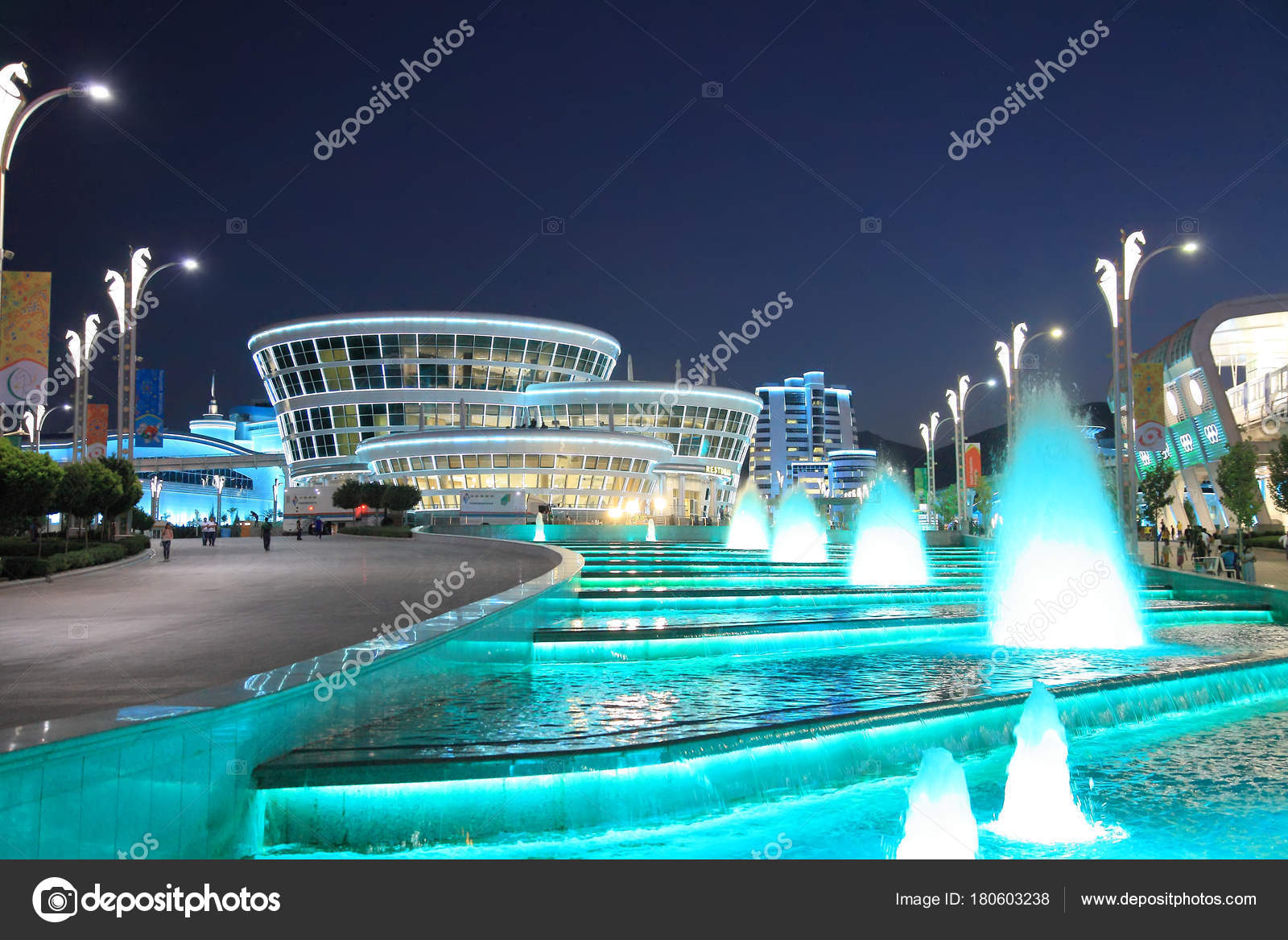 Ashgabat, turkmenistan 22. September 2017 Nachtansicht der