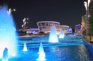 Aşgabat, Türkmenistan - 22 Eylül 2017: Gece görünümü 