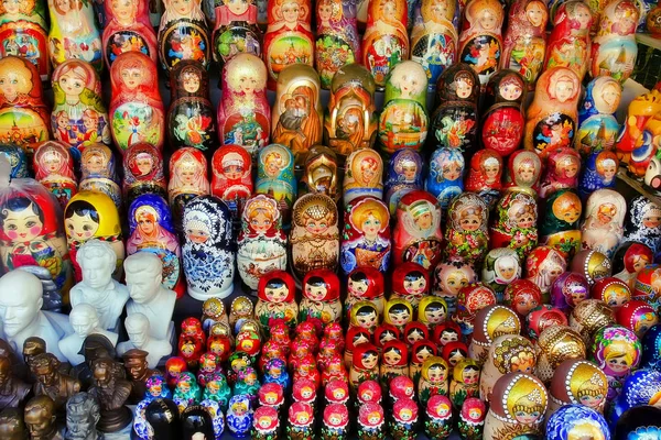 MOSCOW -September 19, 2017: Very large selection of matryoshkas — Stock Photo, Image