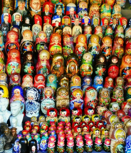 MOSCOW -September 19, 2017: Very large selection of matryoshkas — Stock Photo, Image