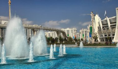 Aşgabat, Türkmenistan, 26 Eylül 2017: Aşkabat Modern mimarisi. Aşkabat Türkmenistan başkenti olduğunu. Aşgabat, Türkmenistan, 26 Eylül 2017.
