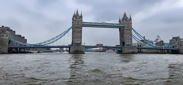 London United Kingdom December 2019 Tower Bridge River Thames London — стокове фото