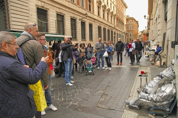 Roma Aprile 2017 Artisti Strada Artisti Strada Che Esibiscono Nel — Foto Stock