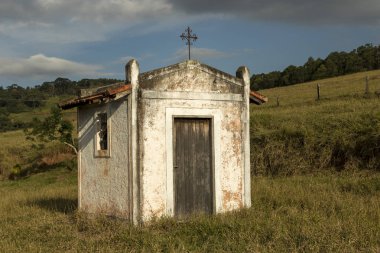 sao paulo kırsalında küçük beyaz Şapel