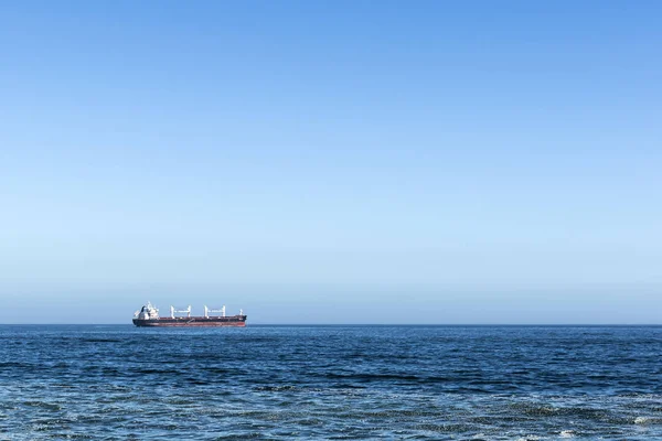 Kargo gemisi vina del mar denizde