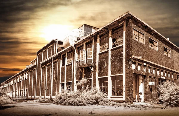 Ancienne usine abandonnée — Photo