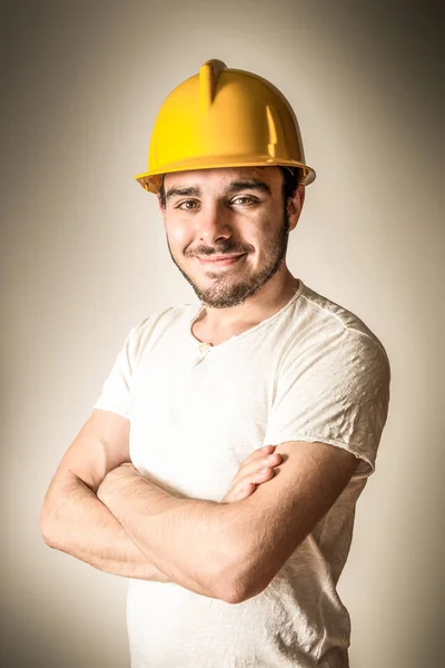 Ein lächelnder Arbeiter — Stockfoto