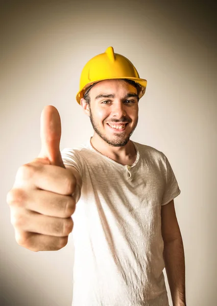 A smiling worker — Stock Photo, Image