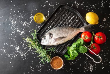 ızgara balık hazırlanması