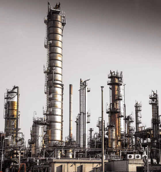 Anläggning för raffinering av olja — Stockfoto