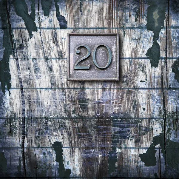 Αριθμός είκοσι σε φόντο ξύλινη — Φωτογραφία Αρχείου