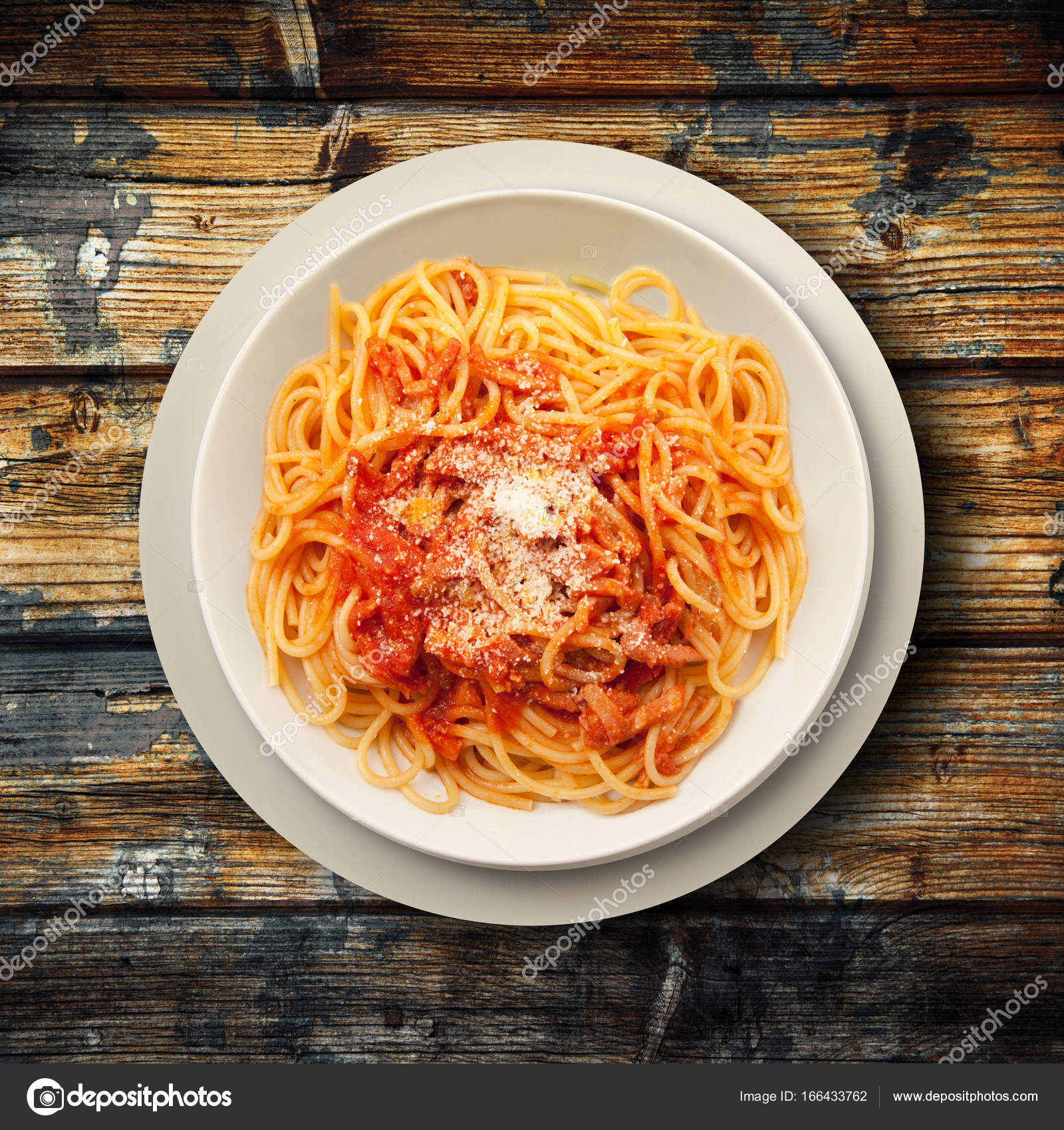 Pasta italiana all 'amatriciana: fotografía de stock © Photobeps #166433762  | Depositphotos