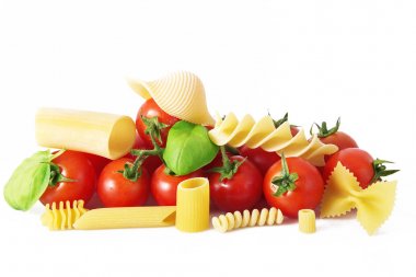 İtalyan makarna domates ile