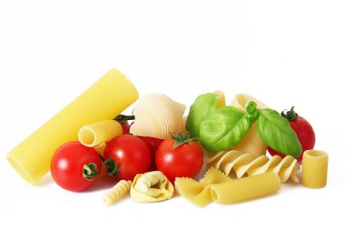 İtalyan makarna domates ile