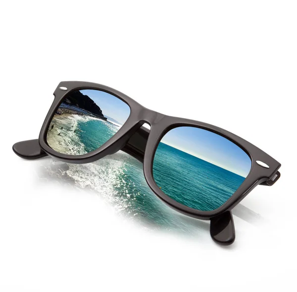 Sunglasses with sea on white background — Stock Photo, Image