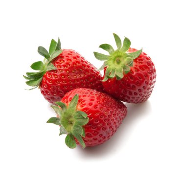 Beyaz arka planda çilekler