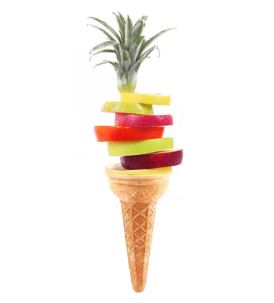 Gyümölcs szelet mint egy fagylaltot, fehér háttér — Stock Fotó