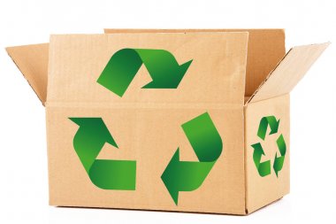 karton kutu beyaz arka planda