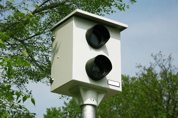 Blitzerkontrolle auf der Straße — Stockfoto