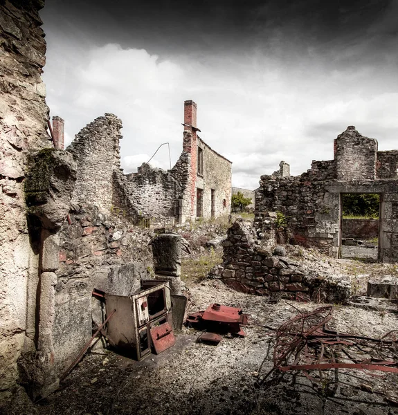 Руины домов, разрушенных бомбардировками — стоковое фото