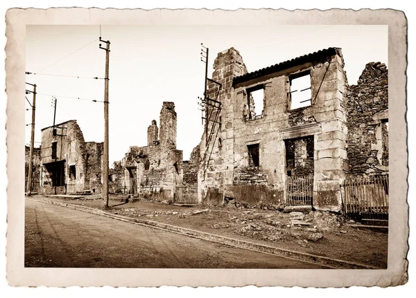 Ruínas de casas destruídas pelo bombardeio — Fotografia de Stock