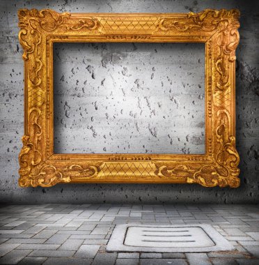 duvarda asılı eski kare