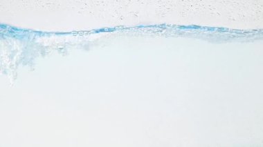 Büyük bir su hareketi.