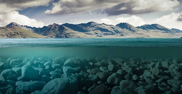 Eine Seenlandschaft Aus Ungewöhnlicher Perspektive — Stockfoto