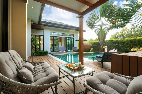 Swimmingpool Tropischem Garten Pool Villa Verfügen Über Außensitz — Stockfoto