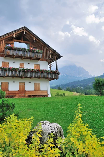 Dolomiti görünümü İtalya