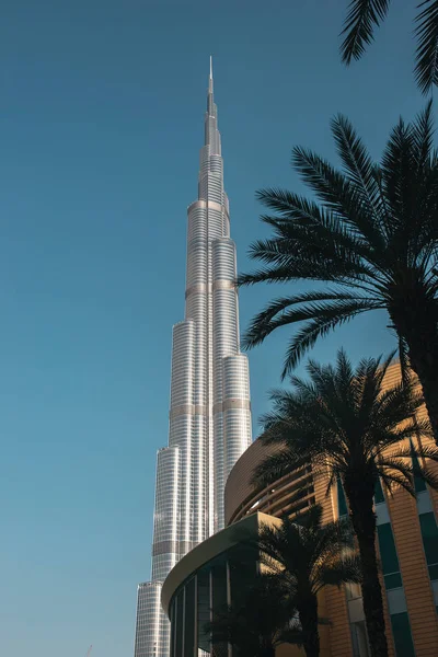 Uluslararası Dubai Kongre ve Sergi Sarayı gökdelen içinde Dubai
