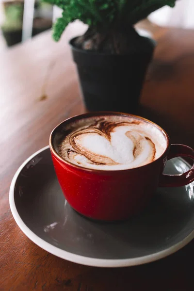 Rode kop koffie — Stockfoto