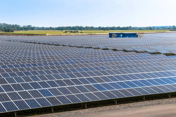 Áramot termelő napelem tiszta energia Stock Kép