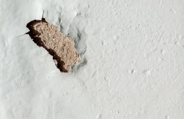 Eski boya kabuk soyma duvarının yakın çekimi