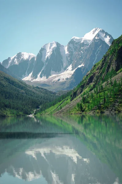 Belas montanhas de Altai — Fotografia de Stock