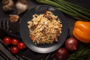 Et ve sebze ile pirinç görünümünü portre