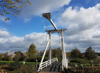 Drawbrigde Zuidplaspolder Köyü Zevenhuizen ortasına yüzük kanalının.