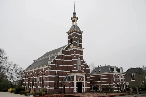 Hervormd chuch in de stad van Leiderdorp zonder naam uit 1891 — Stockfoto